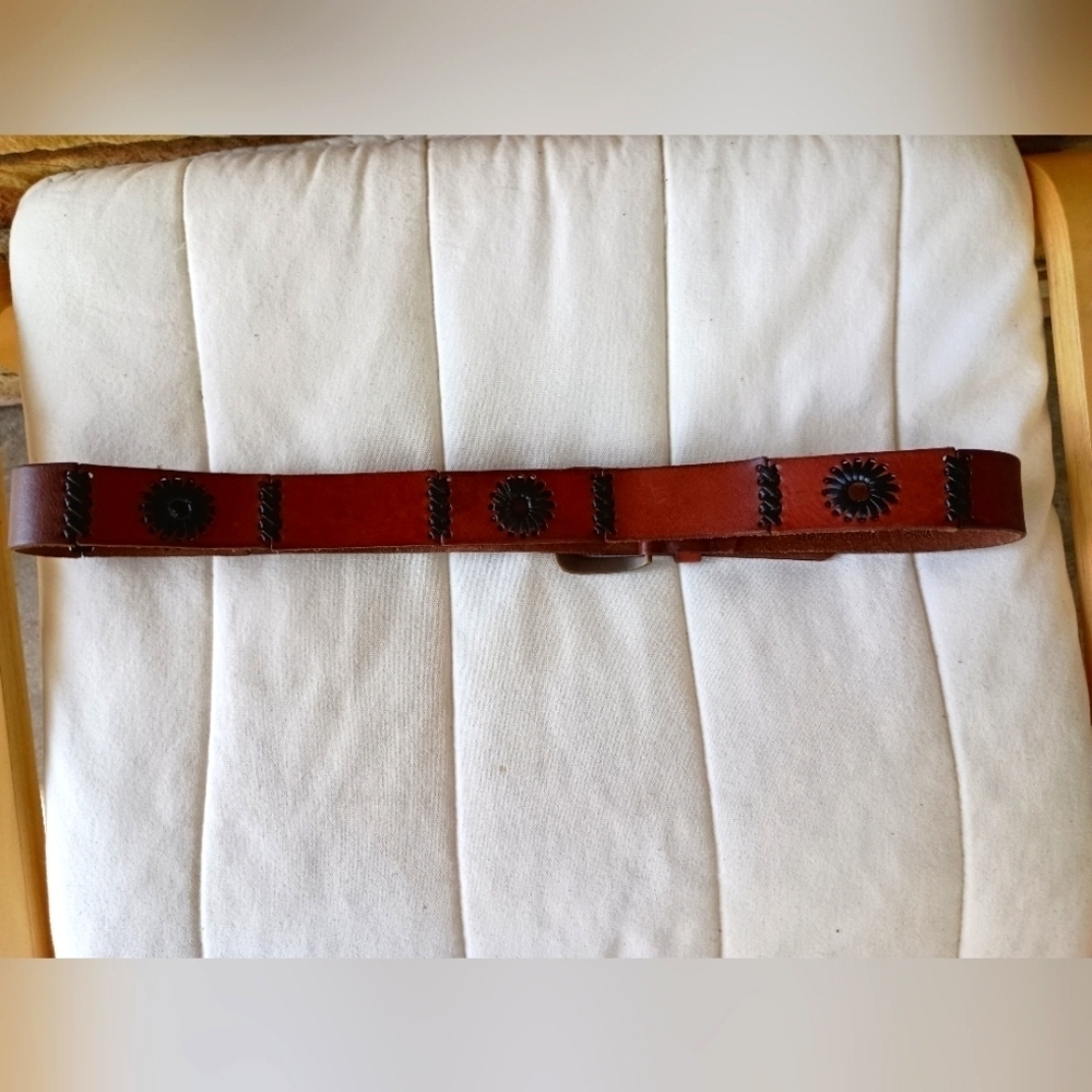 Vintage Brown Leather Belt with Black Accents_XL